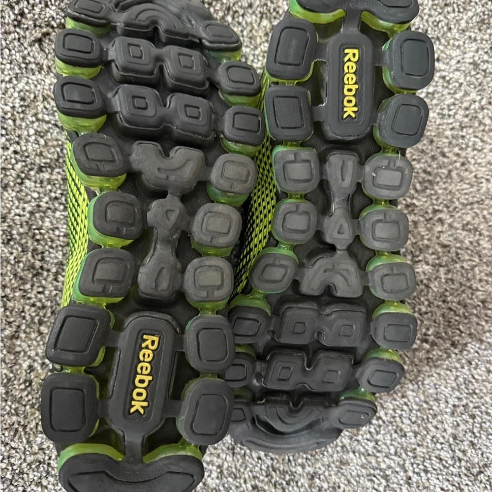 Reebok Lime Green Running Shoes - Picture 4 of 8